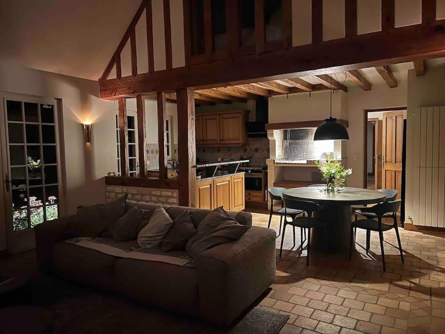 Saint-Pierre-des-Ifs  Longere Normande, Piscine Privee Chauffee Et Parcヴィラ エクステリア 写真